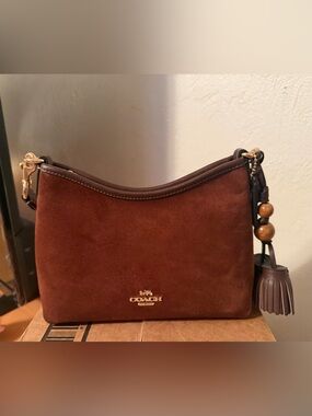 Bnwt Coach brown suede Laurel bag